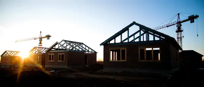 Новый стандарт сельской жизни: в Смоленской области возводят десятки домов для работников АПК