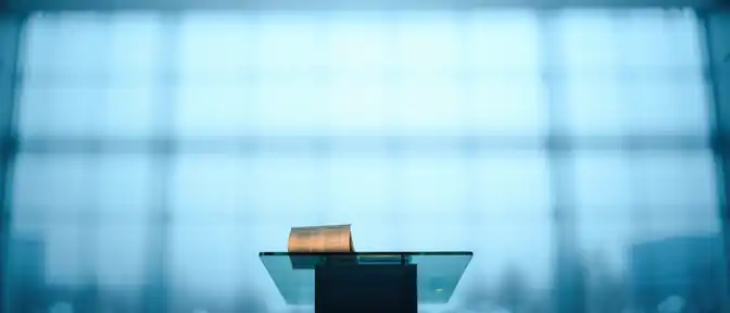 Андрей Костин не видит рисков резкого замедления деловой активности в России